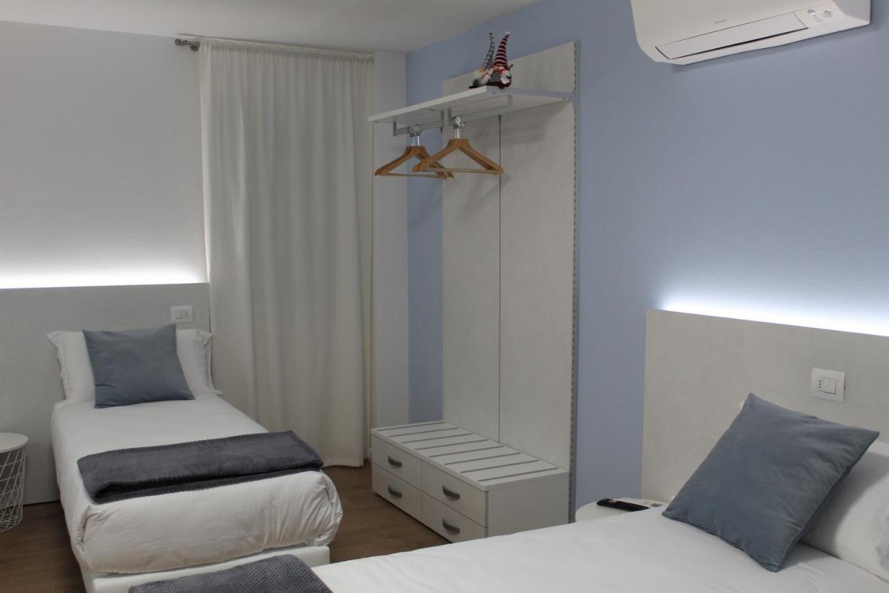 Zona 30 Bike Guesthouse Palmanova Dış mekan fotoğraf