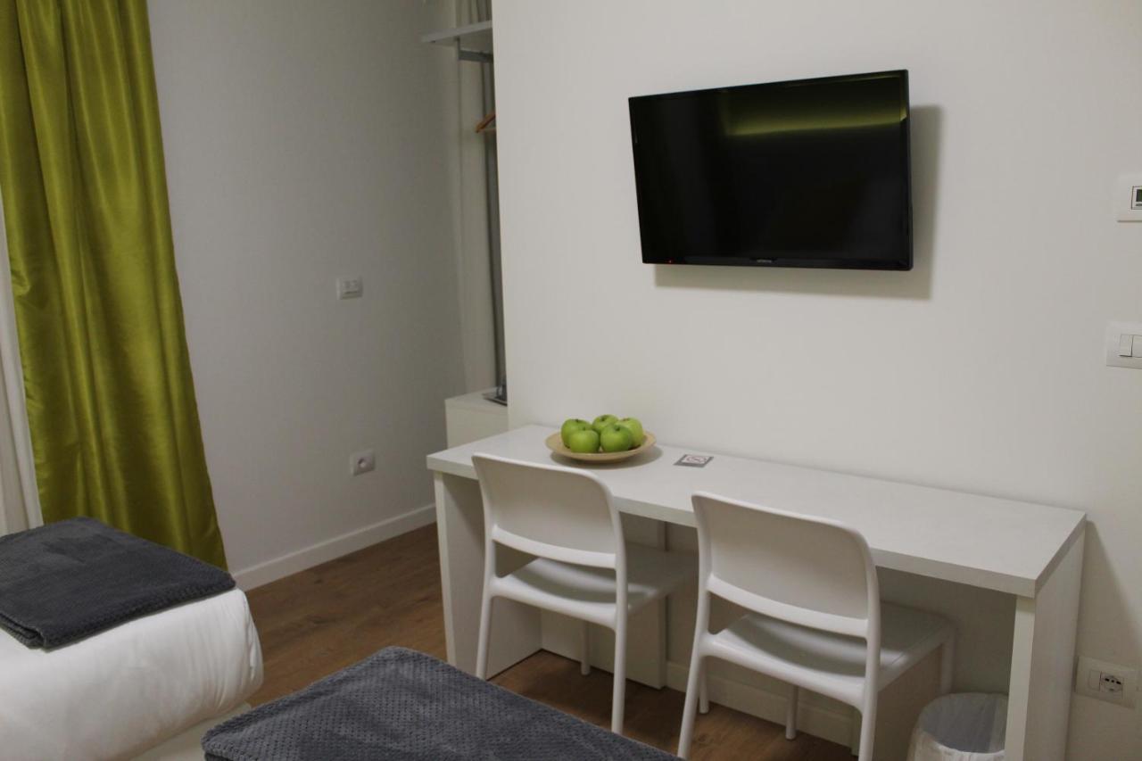 Zona 30 Bike Guesthouse Palmanova Dış mekan fotoğraf